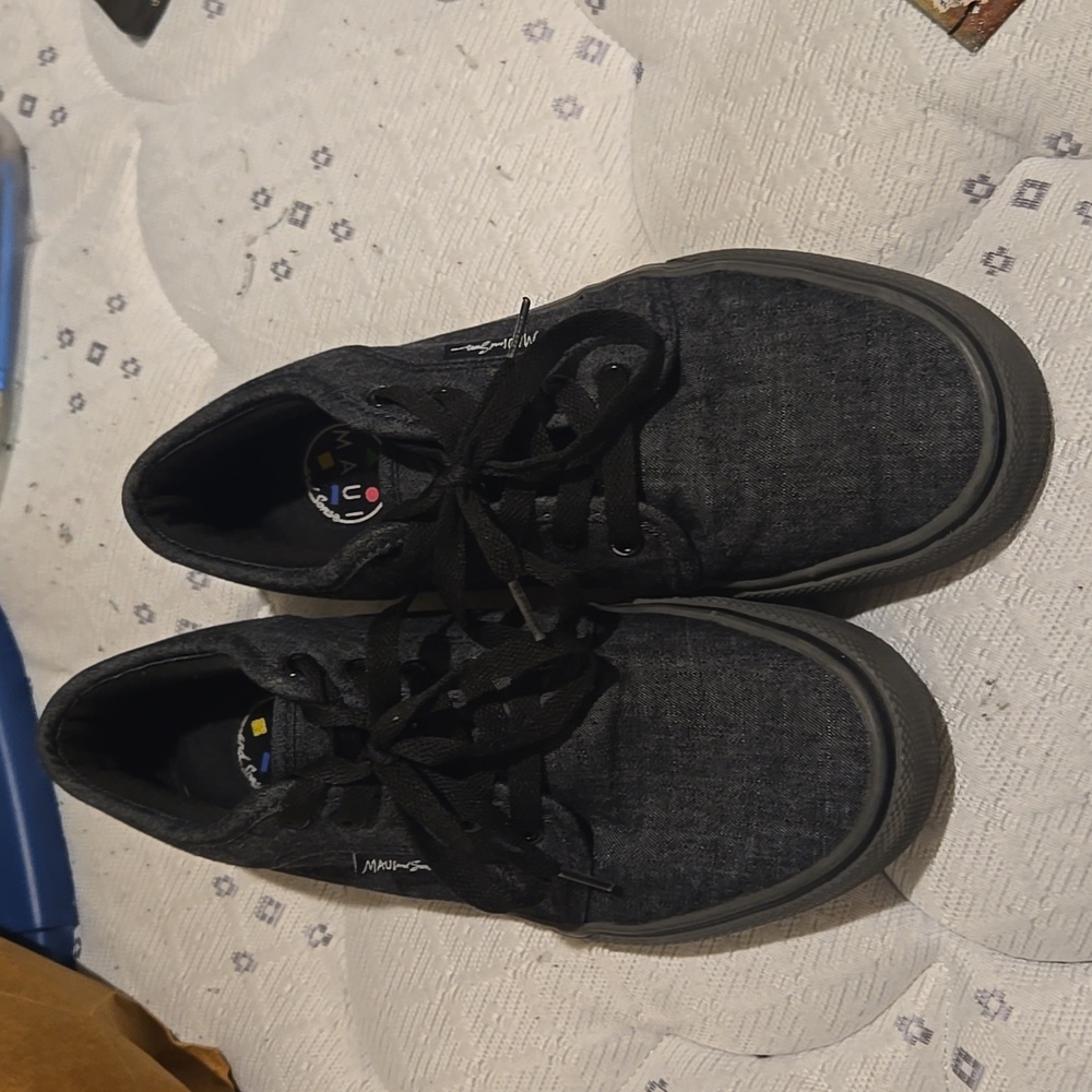 Maui and sons shoes